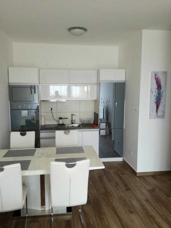 Apartment Victoria Dobra Voda Eksteriør bilde